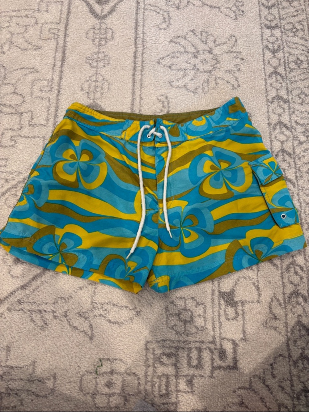 Awesome Y2K Vintage No Boundaries Blue Green Floral Board Shorts, Medium